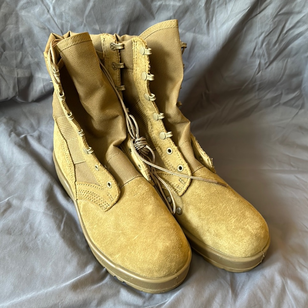 “Hot Weather Army Combat Boot Coyote” 8.5W (wide). Never worn.